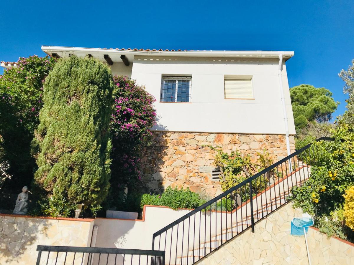 Mediterranean Villa Investingspain Sea View And Pool Lloret de Mar Bagian luar foto
